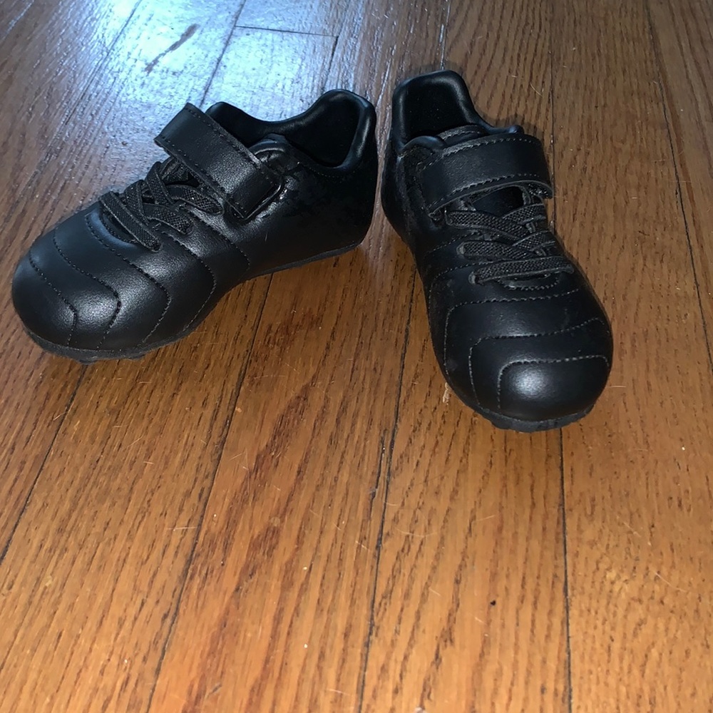 Toddler cleats